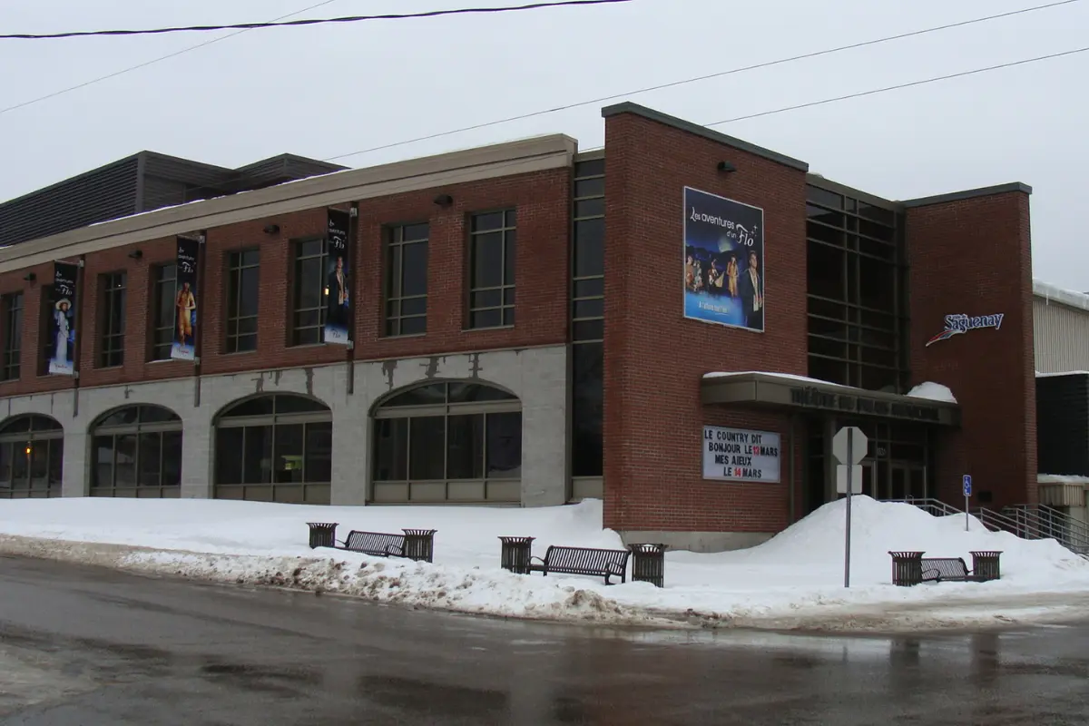 Théâtre du Palais municipal (La Baie) building, ideal for Saguenay Magician show