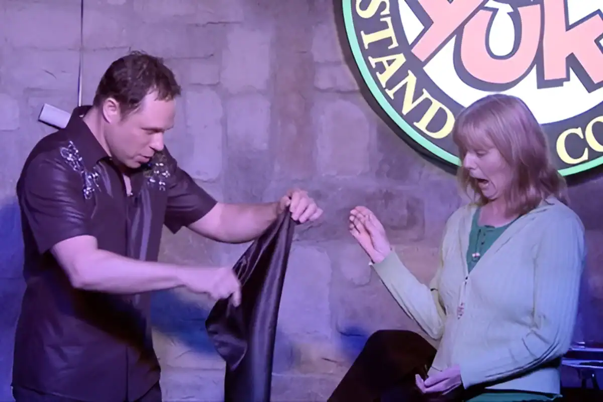 Best magician in Vancouver, Randy Charach.