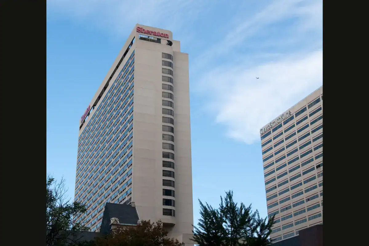 Sheraton hotel, a good venue for corporate magician show in Philadelphia.