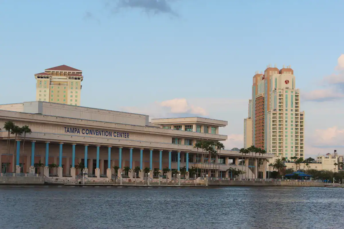 Tampa Convention Center, one of the best place for magician and mentalist shows for corporate gatherings.
