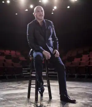 Dr. Ken, Comedy Hypnosis and mentalist at show.