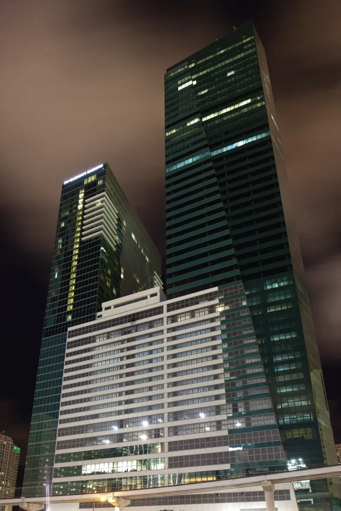 JW Marriott Marquis Miami at night