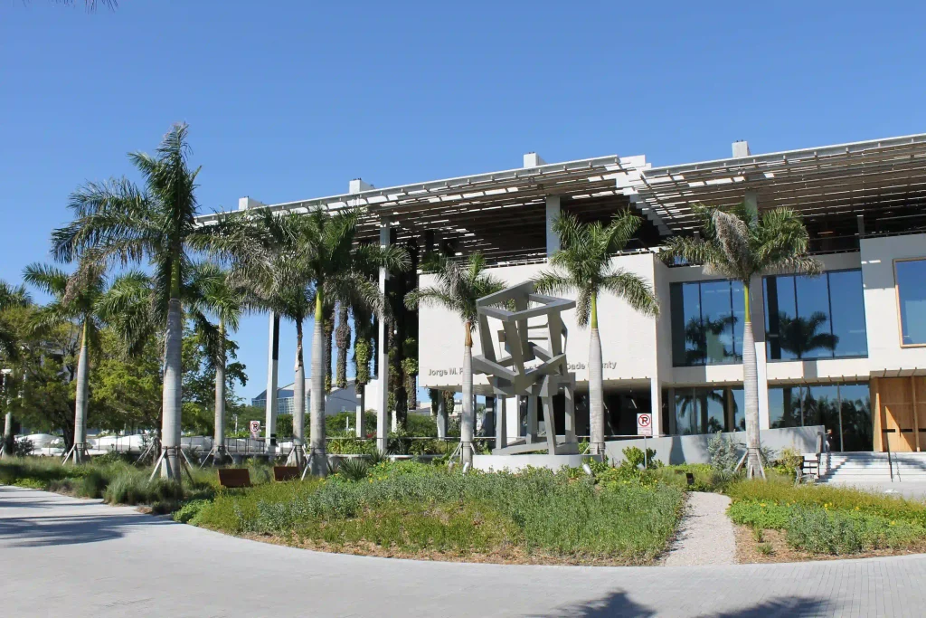 Pérez Art Museum Miami (PAMM) in day light